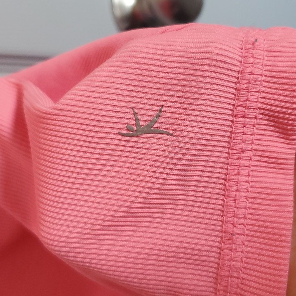 Women's Exercise blouse. - Picture 4 of 6
